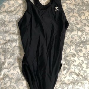 size 36 tyr swimsuit